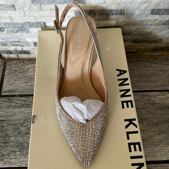 Anne Klein Women's Izzie-C Heel in Crystals - Picture 3 of 8